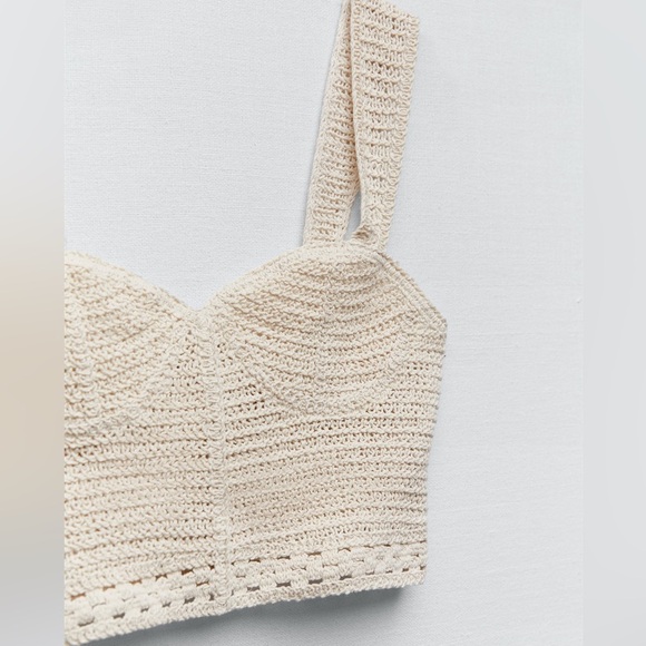 NWT. Zara Ecru Crochet Lace Crop Top. Size M. - Picture 6 of 11